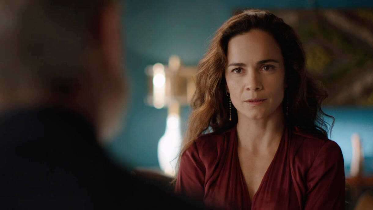 20 лучших сериалов на Netflix, для просмотра в 2022 4 королева юга