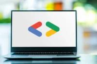 Конкурент GitHub Copilot: Google запускает чат-инструмент для вопросов про кодинг - rdd.media 2023