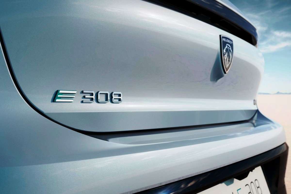 Новые электромобили Peugeot E-308 и E-308 SW: ожидаем уже в 2023 году - rdd.media 2023