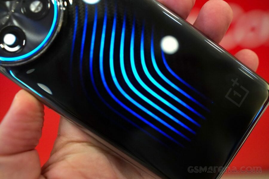 OnePlus показала смартфон OnePlus 11 Concept с технологией Active CryoFlux - rdd.media 2023