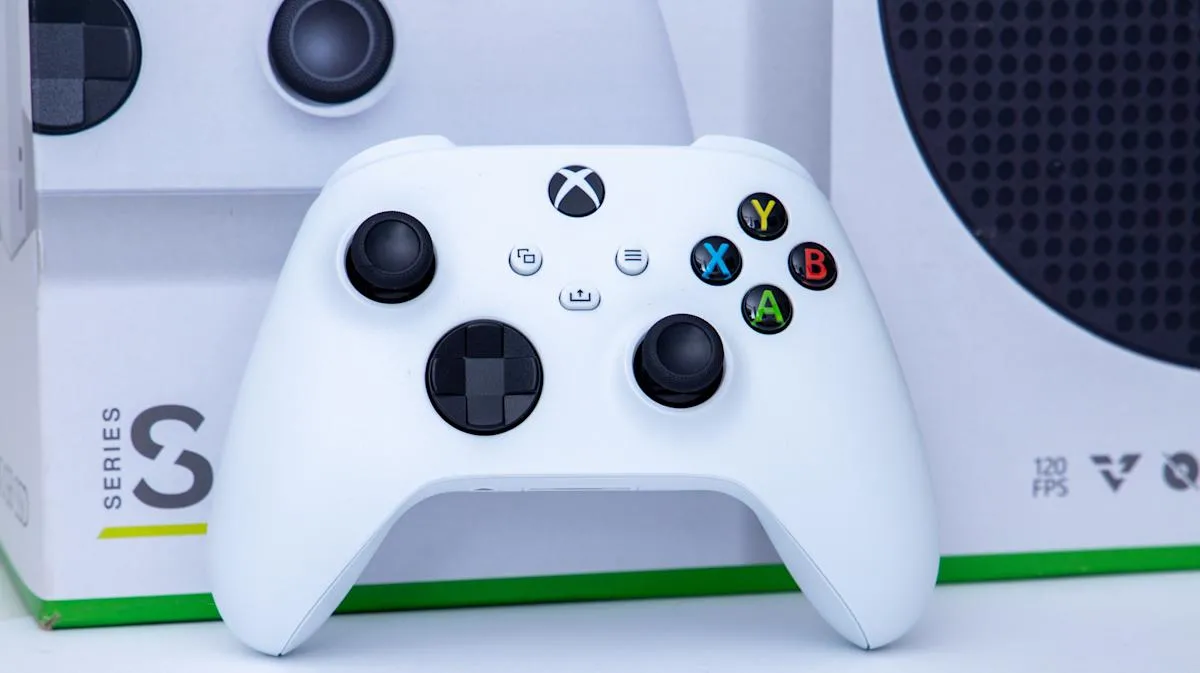 Microsoft вновь повышает цену на игровые консоли Xbox в США. - rdd.media 2025