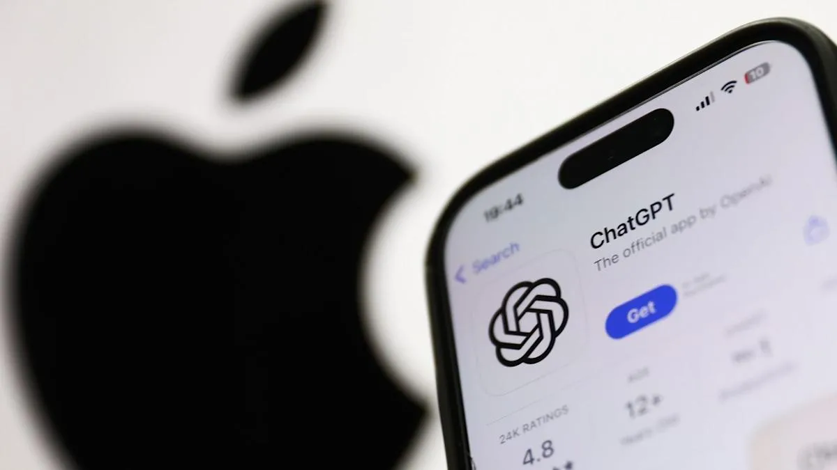 Сообщается, что OpenAI привлекает талантливых сотрудников из Apple для создания своего первого потребительского аппаратного устройства, которое потенциально может быть умным динамиком. - rdd.media 2025